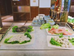 -大中华希尔顿酒店-念自助餐·嗨啤·小龙虾