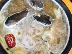 -长寿参鸡汤(朝韩风情街店)