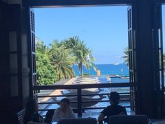 -亚龙湾喜来登·美景台大堂吧
