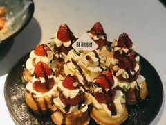 草莓忌廉华夫饼-BE BRIGHT KITCHEN(正佳广场店)