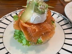 三文鱼水波蛋松饼-AFS Cafe & Canteen(闽江二路店)