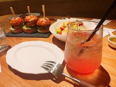 -三勾JJJ Burger&Coffee(梅溪湖店)