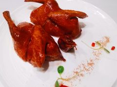 玻璃皮润烧乳鸽皇-北京厨房(SKP店)