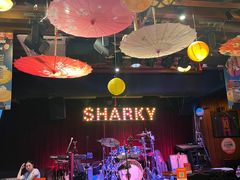 -鲨鱼美式餐厅酒吧Sharky