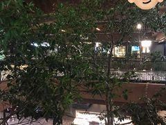 -瑞虹新天地月亮湾