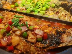 -鸣记脆皮烤鱼·海鲜烤鱼(三八广场店)