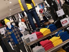 -优衣库(石家庄裕华万达广场店)