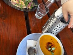 -12 Rocks Beach Bar Cafe