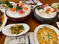 -青瓦餐厅·生鱼片·韩园烤肉(西塔店)