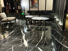 -万泊酒店(长沙五一广场国金中心店)