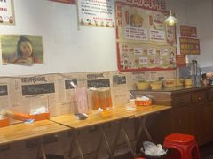 -柳州肥姨妈大骨螺蛳粉(江宁万达店)
