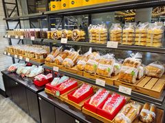 面包甜点陈列柜-仟吉(荟聚中心店)