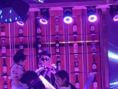 -海底捞火锅(珠影星光城夜宵主题店)