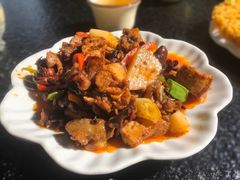 黄焖鸡-海韵人家.海景花园经典云南菜(双廊店)