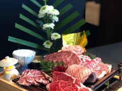 -铭牛烧肉·和牛海鲜自助(高新月牙湖店)