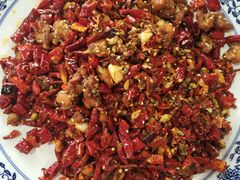 -黄桷树曹家私房菜(江与城店)