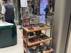 -上野眼镜(深圳湾万象城店)