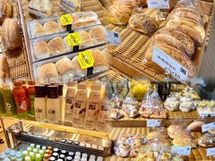 -顶东面包花园·生日蛋糕(世博店)