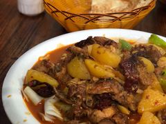 新疆大盘鸡-清真新疆叶尔羌烤肉店(新香洲店)