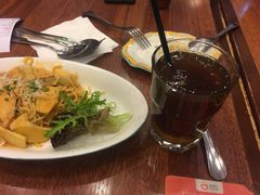 -玛格萝妮比萨屋(四平店)