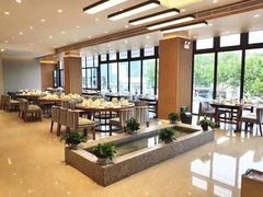 -赶海部落海鲜城(海阳路店)