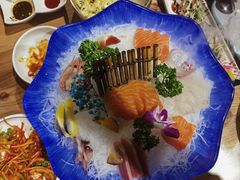 -青瓦餐厅·生鱼片·韩园烤肉(西塔店)