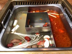 -东巴人鱼豆花火锅(幸福街店)