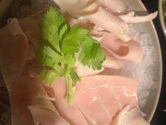 -茅草房·河畔园林火锅