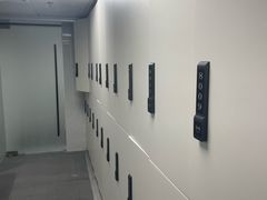 -蓝海豚游泳俱乐部(南京西路店)