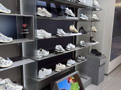 -SALOMON萨洛蒙(长沙国金街店)