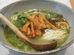 -百春原湖南牛肉粉(百联世纪店)
