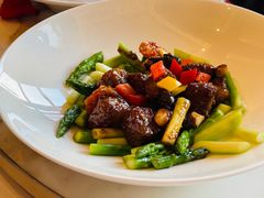 露笋玉葱澳洲和牛-宝丽轩中餐厅BAOLIXUAN