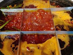 -岗上渣渣老火锅(两路口店)