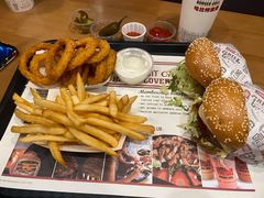 -The Habit Burger Grill 哈比特汉堡(世博店)
