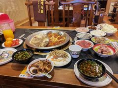 -沸炉重庆老火锅(军事博物馆店)