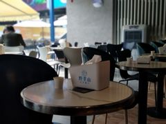 大堂-野萃山·潮汕厚果汁(十亩地店)
