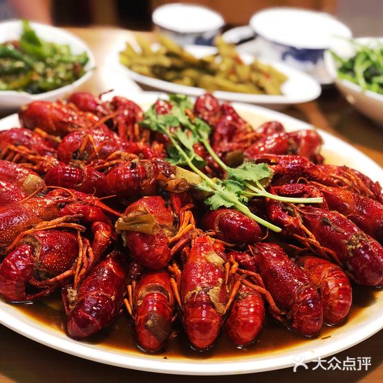 四姐小龙虾(体育西店)