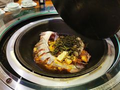 -人民公社铁锅炖·东北菜(卫国道店)