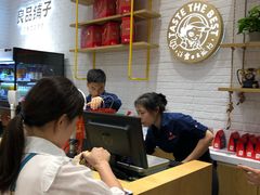 -良品铺子(五角场万达店)