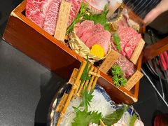 -山川小町·极番烧肉(新地假日广场店)