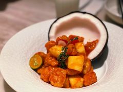 菠萝咕噜肉-金椰壳· 大厨新加坡菜(壹方城店)