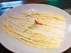 峨眉山龙须笋-大隐·成都火锅Bistro(合生麒麟新天地店)