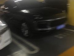 -合生汇购物中心-停车场