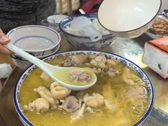 菌菇土鸡汤-瑶河山里菜