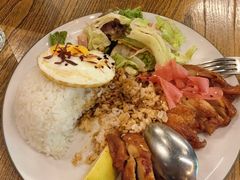 -BOURBON 玻本美式餐厅酒吧(虹桥新天地店)