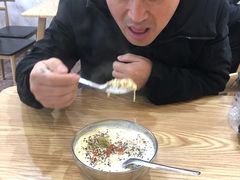 -白翔甜食店