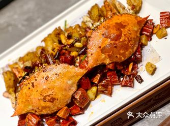 温州大厨主理，江浙菜融合菜，食材海鲜鲜活，味型出众