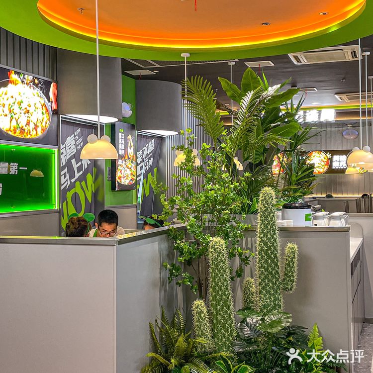 坐标南京，18r一只的巨大烤蛙真的会爱！！  