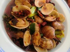 -包整·丝娃娃(一览甲秀楼风景店)