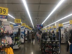 -迪卡侬(西华店)